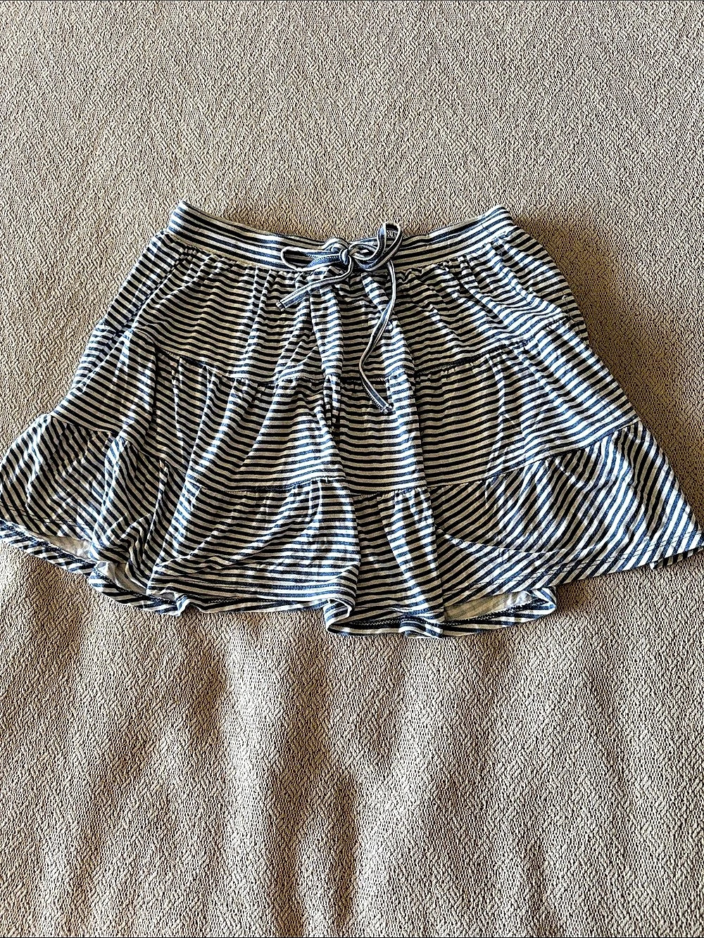 Lularoe Striped Skirt blue & White Small